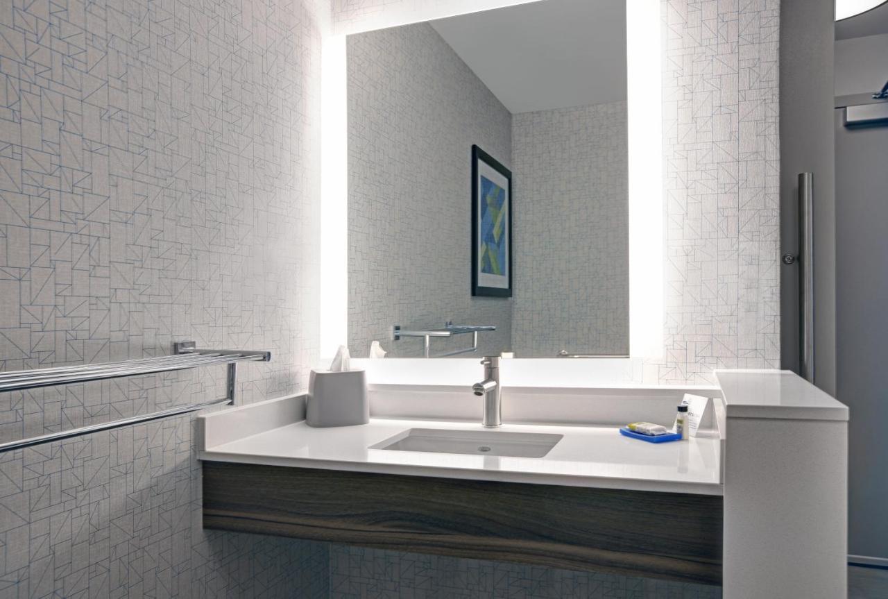Holiday Inn Express - Milwaukee Downtown By Ihg Eksteriør bilde