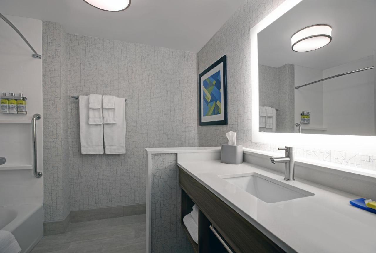 Holiday Inn Express - Milwaukee Downtown By Ihg Eksteriør bilde