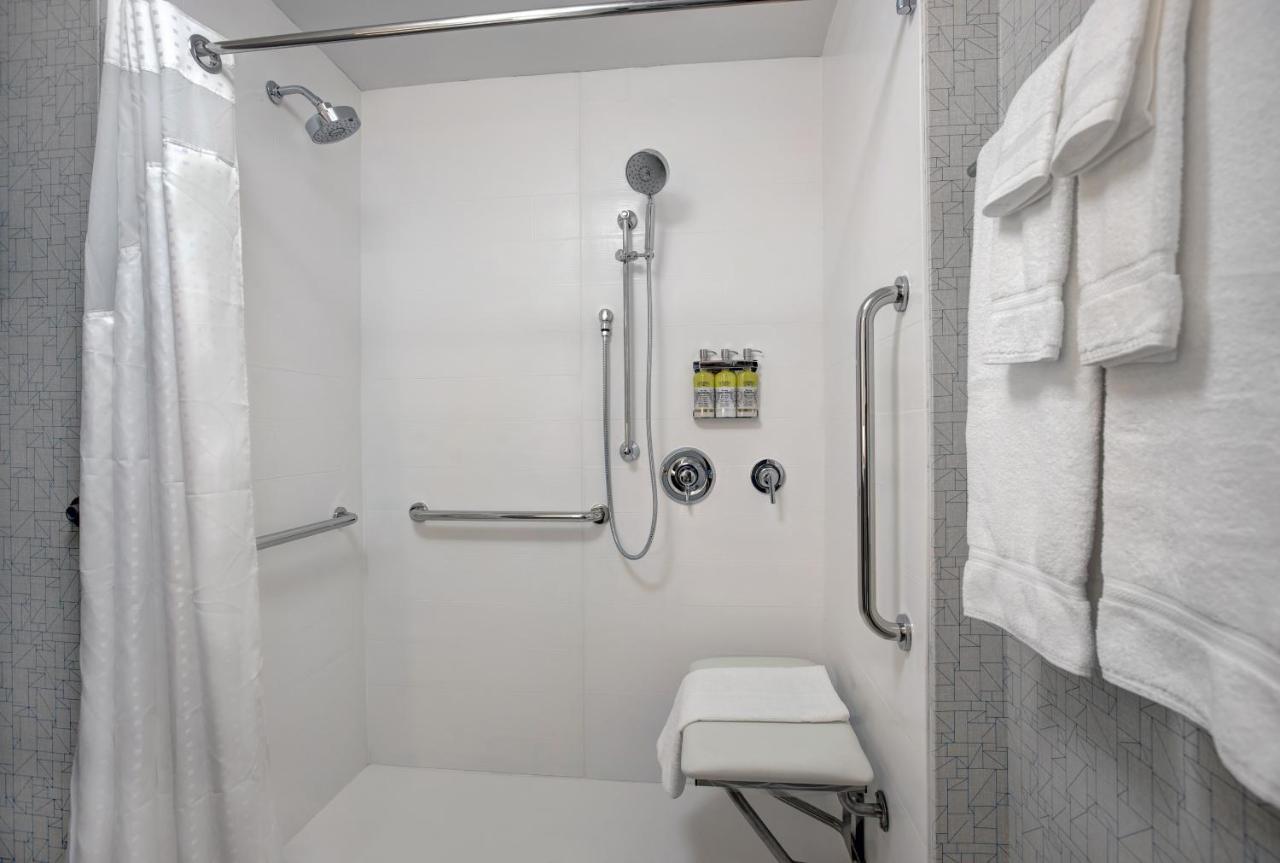 Holiday Inn Express - Milwaukee Downtown By Ihg Eksteriør bilde
